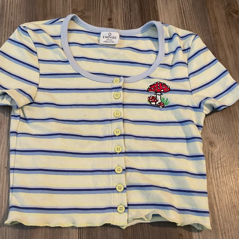 Zoomies shirt crop